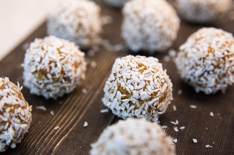 Coco-carrot date balls
