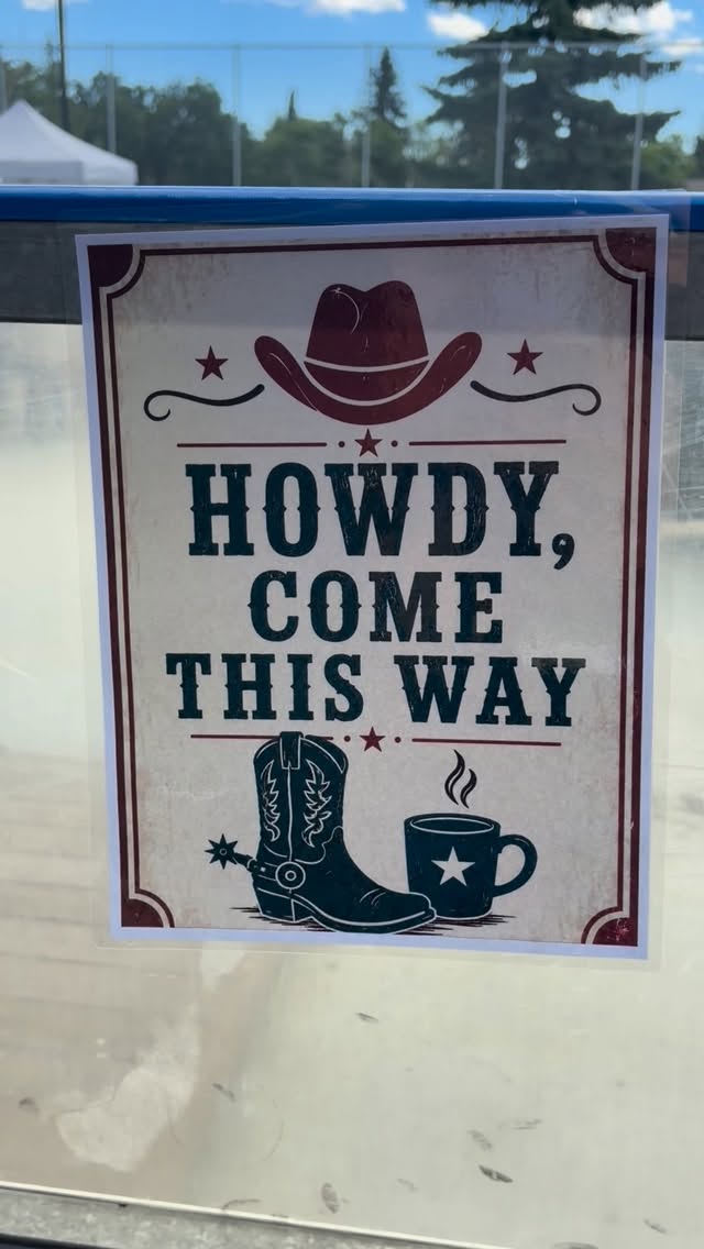 🥞The CCA pancake breakfast was a great way to start off Stampede week! 🤠 Hundreds of people eating gluten free goodness, it was amazing! 

#celiacsafe #cutcooking #calgaryceliacassociation