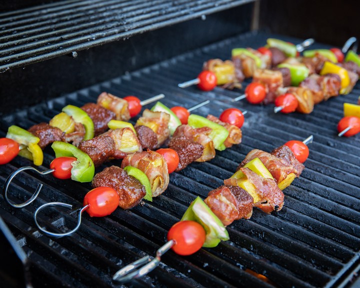 Kabobs are proof that putting food on a stick instantly makes dinner more fun. ☺️ Add a little grill time and a little sunshine, everyone will be smiling. Bonus points when it’s gluten free and easy enough for the whole family to enjoy. Do you do metal or wooden skewers? 🤔⁠
⁠
#cutcooking #celiacsafe #madeinalberta