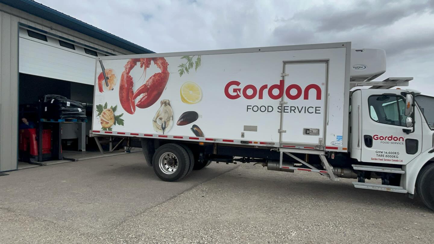 Every time we send flour out the door we do a little happy dance! We’re so proud to be used in amazing restaurants and bakeries in Alberta 😍 Who else do we need to talk to!? If you have a restaurant connection send it our way and we’ll do our best to keep sharing the gluten free goodness!
#cutcooking #cutflour #glutenfreerestaurants #glutenfreerestaurant #foodservice #gfyyc #yyc #yeg #celiacsafe #findgoodfood