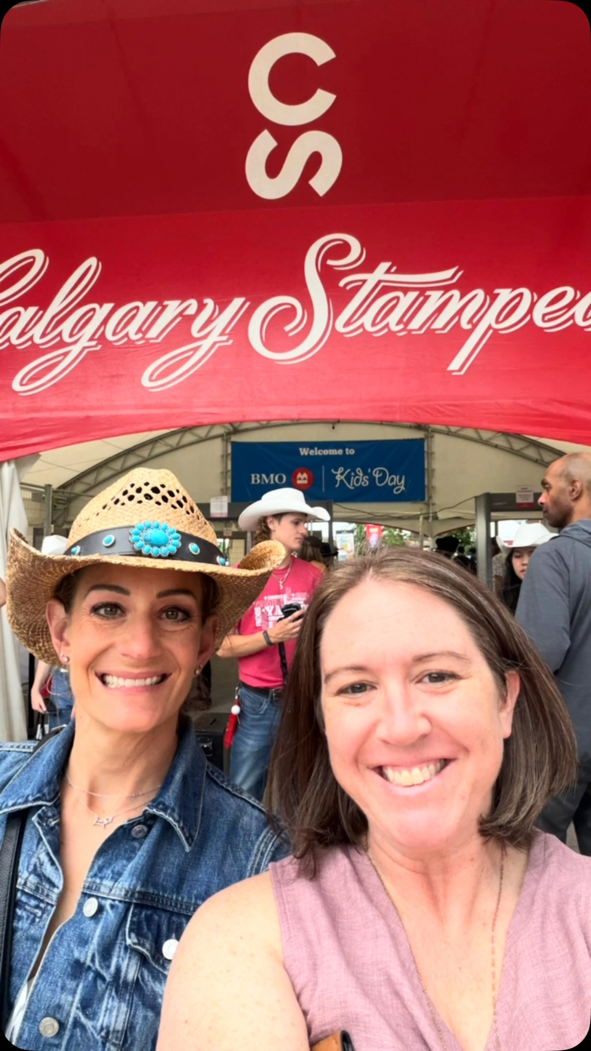 Loved the Stampede events this year! We got to connect with old friends and have exciting conversations about the agri-food world 🤠 We had some proud moments as Alberta food producers, making plans and finding ways to innovate with other Alberta companies #gfalberta

#cutcooking #celiacsafe #calgarystampede